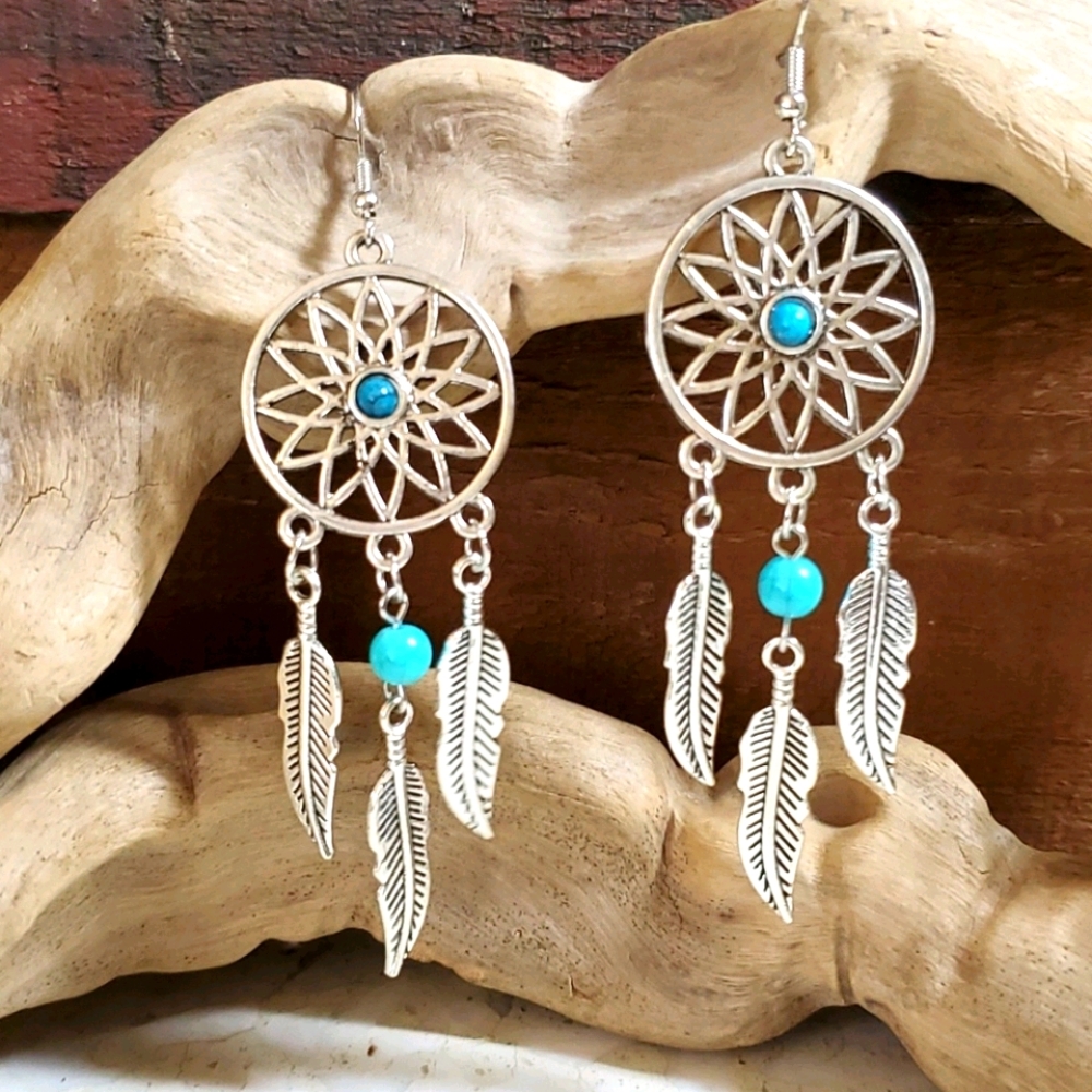 ✨ABBEY DREAM CATCHER EARRINGS!